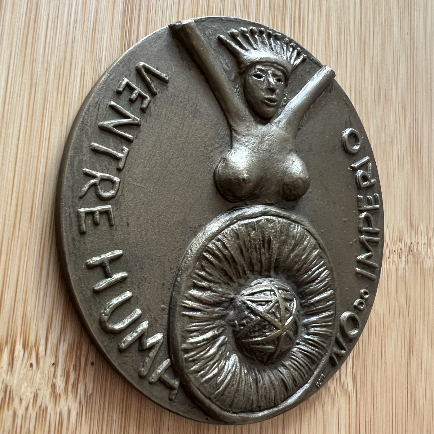 全场顺丰包邮 外国银币 纪念币 套币等  葡萄牙 草裙舞女郞 裸女 大铜章 直径78MM 重155G