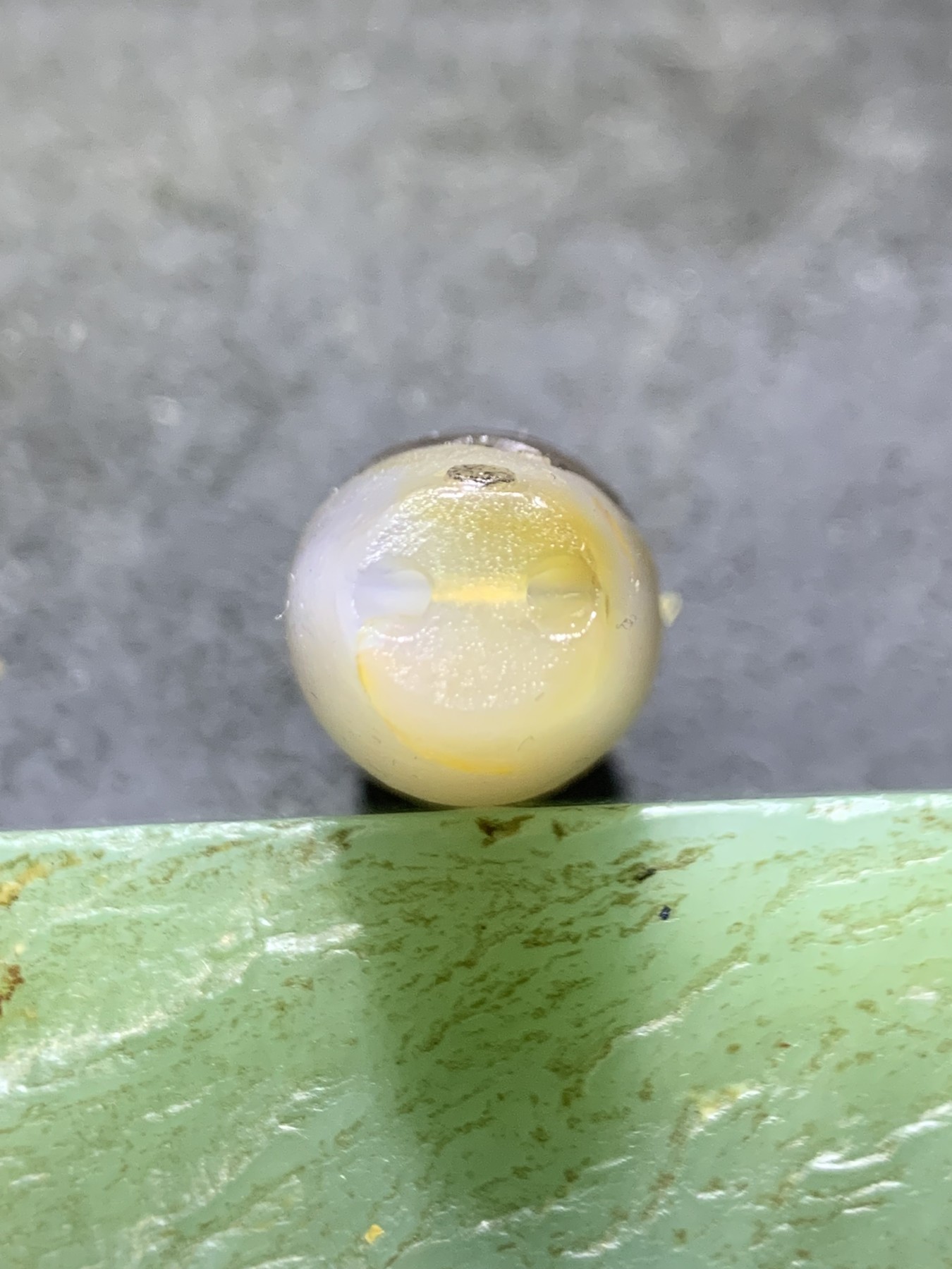 精美亚光巴西玛瑙手工俏色巧雕鲤鱼吊坠（把件）一个！