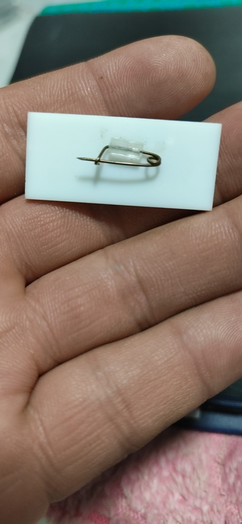 徽章 像章专场，包老保真   ，年后发货 🔥🔥🔥🔥毛主席像章一枚，长条胸章，品相如图