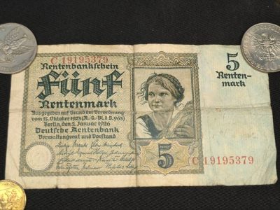 分享赚佣🍺0押金尽享丝滑出价🥰红藏会-社会主义收藏❤️ - 精品!德意志国1926年-五马克纸币（新货币单位“RENTENMARK”）非贬值后垃圾冥币样式可比