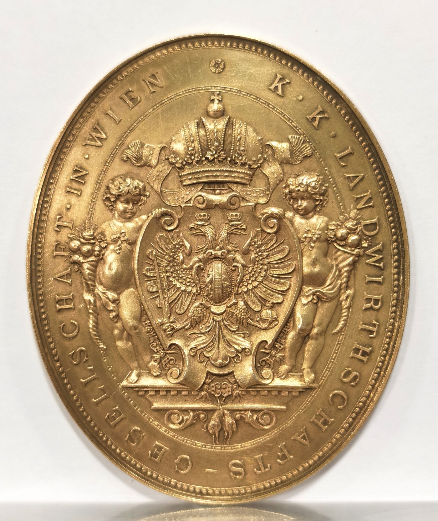 博洋堂【北京钱博会拍卖周】精品专场暨第54期（全场包邮） 奥地利1890年维也纳农林博览会镀金银章，雕刻家H。Jauner作品，66*81mm，99克，狄安娜银标。整体造型精致美观