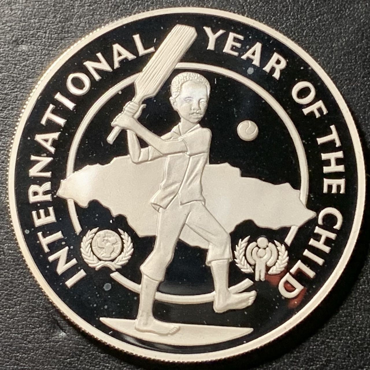 紫瑗钱币——第326期拍卖 牙买加 1979年 国际儿童年 10元 23.32克 0.925银 精制