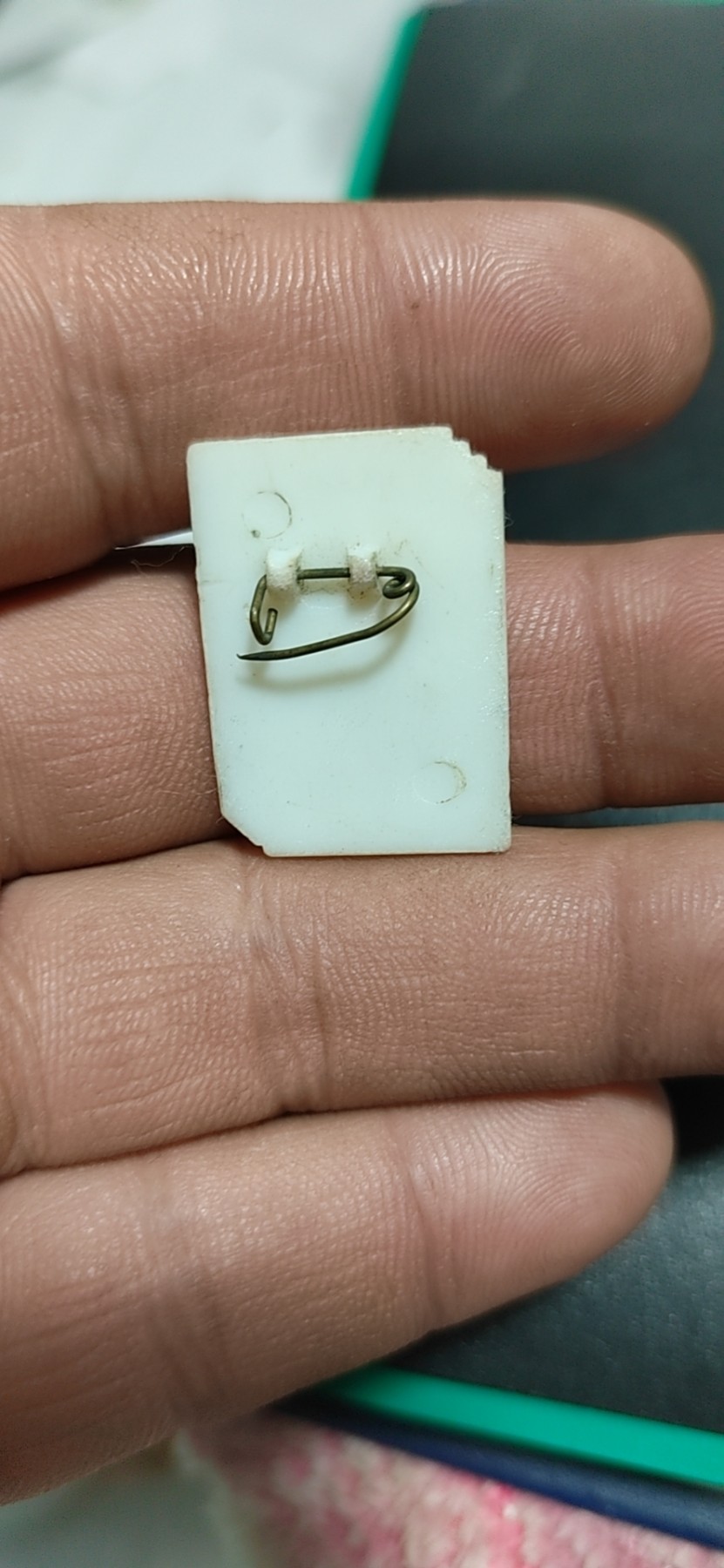 徽章 像章专场，包老保真   ，年后发货 🔥🔥🔥🔥毛主席像章一枚，书型徽章，品相如图