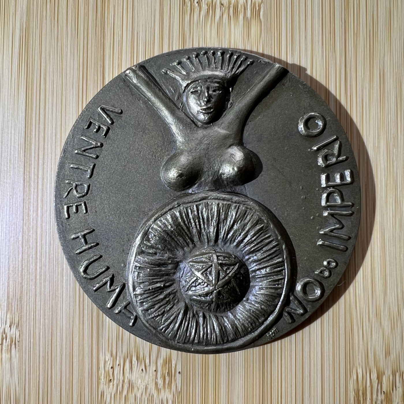 全场顺丰包邮 外国银币 纪念币 套币等  葡萄牙 草裙舞女郞 裸女 大铜章 直径78MM 重155G