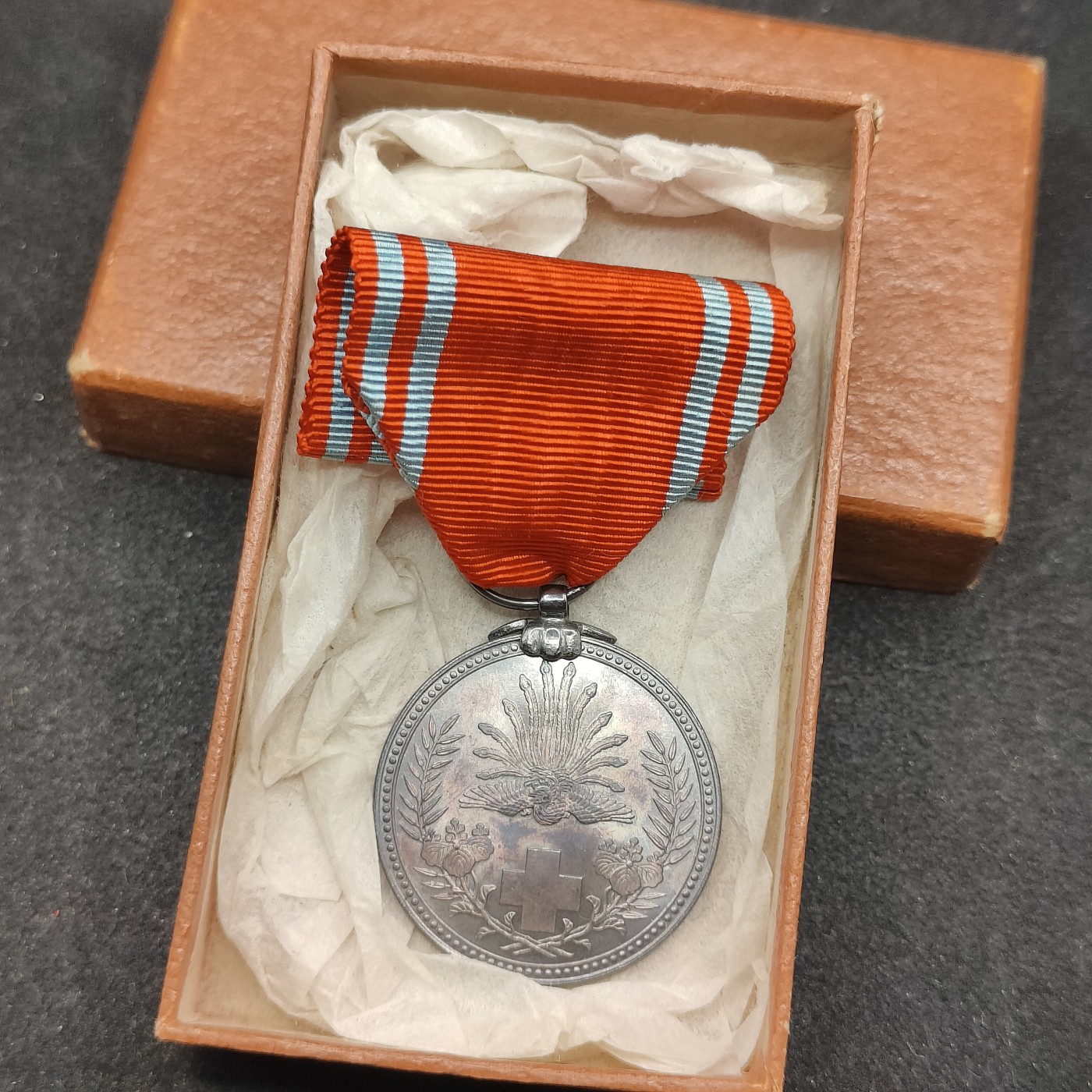 全场0元起拍 第113期 咸鱼国勋章拍卖专场 12月3日（周日）下午6：00开始 银制 日本赤十字社员章