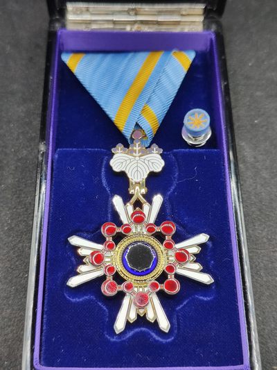 全场0元起拍 第113期 咸鱼国勋章拍卖专场 12月3日（周日）下午6：00开始 - 日本荣典后 瑞宝双光章 银制带略