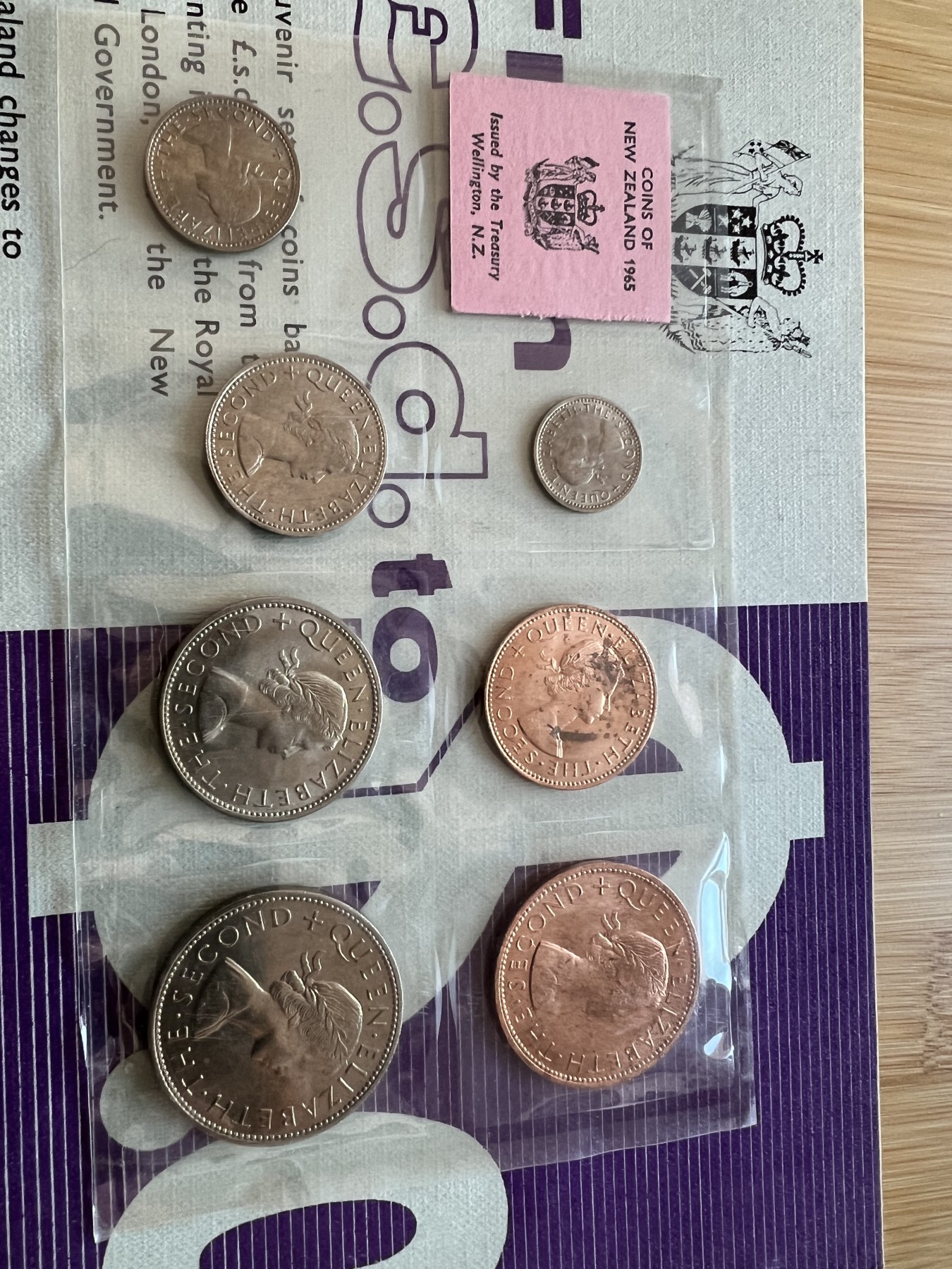 全场顺丰包邮 外国银币 纪念币 套币等  两套新西兰1965年原塑料封装套7枚