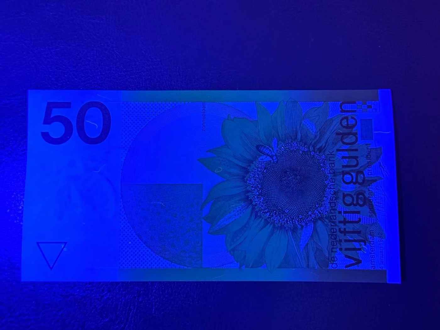 【Blue Auction】✨世界纸币精拍第399期【精】 荷兰 1982年50盾 向日葵 全新UNC