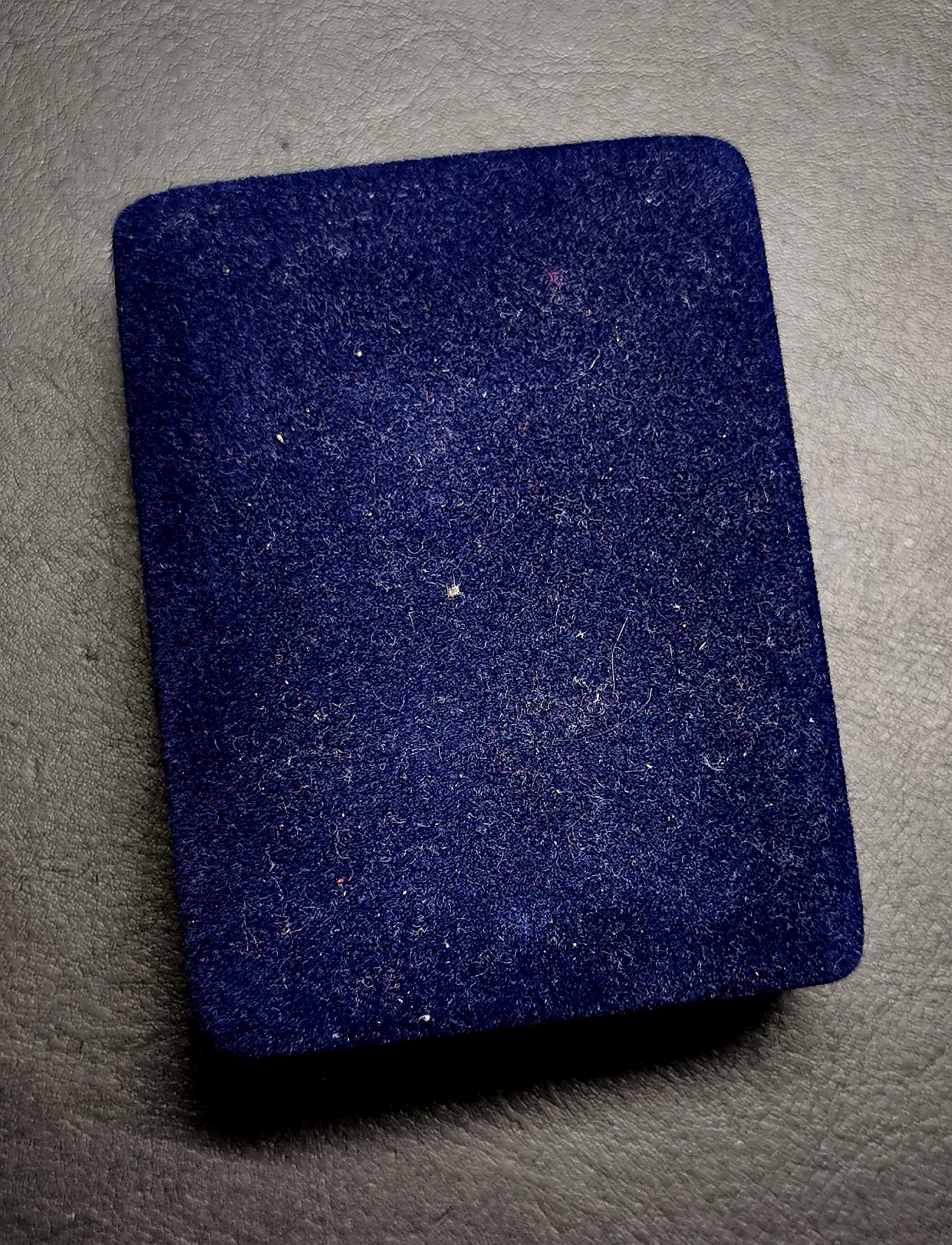 凡希社世界钱币微拍第二百五十六期 2000英国千禧年5镑纪念银币原厂盒证！