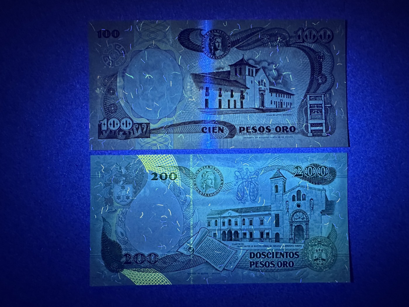 《张总收藏》128期-精品裸币专场 哥伦比亚100、200比索2张 UNC