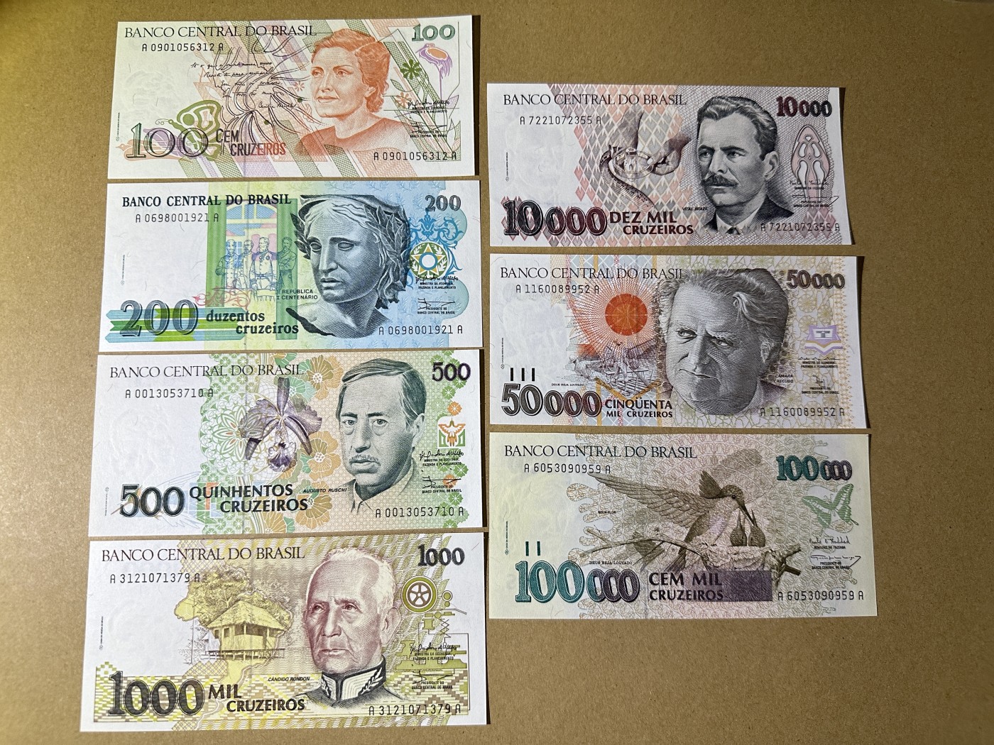 《张总收藏》128期-精品裸币专场 巴西100-100000克鲁塞罗7张 UNC 1990-1993年版 全无4