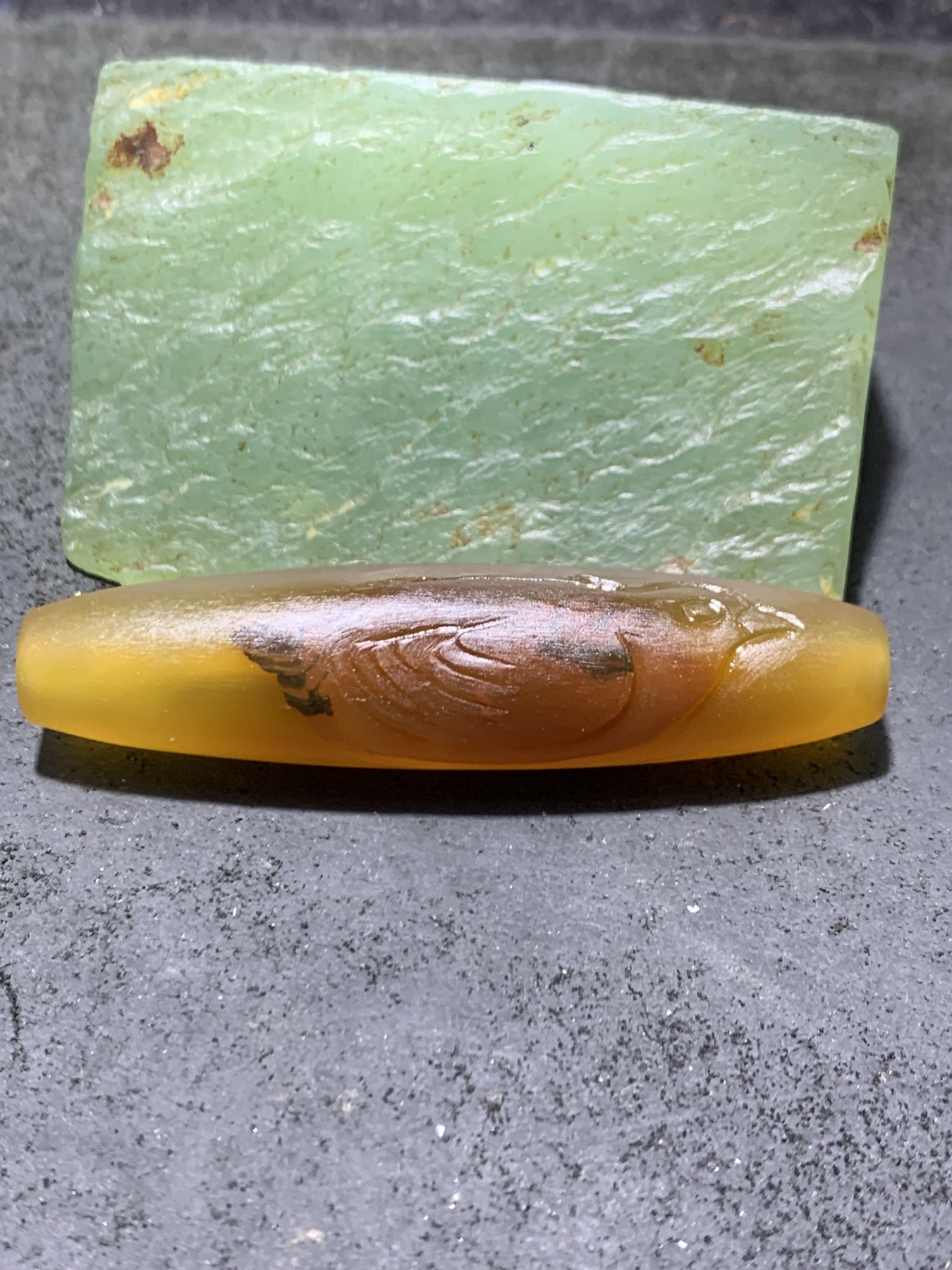 精美亚光高玉化巴西玛瑙手工俏色巧雕鸳鸯大桶珠一个！
