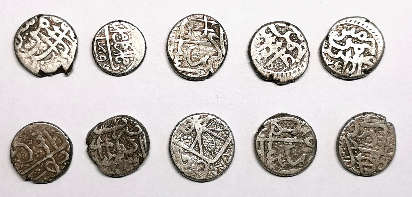 凡希社世界钱币微拍第二百五十六期 印度莫卧尔银卢比八枚一组