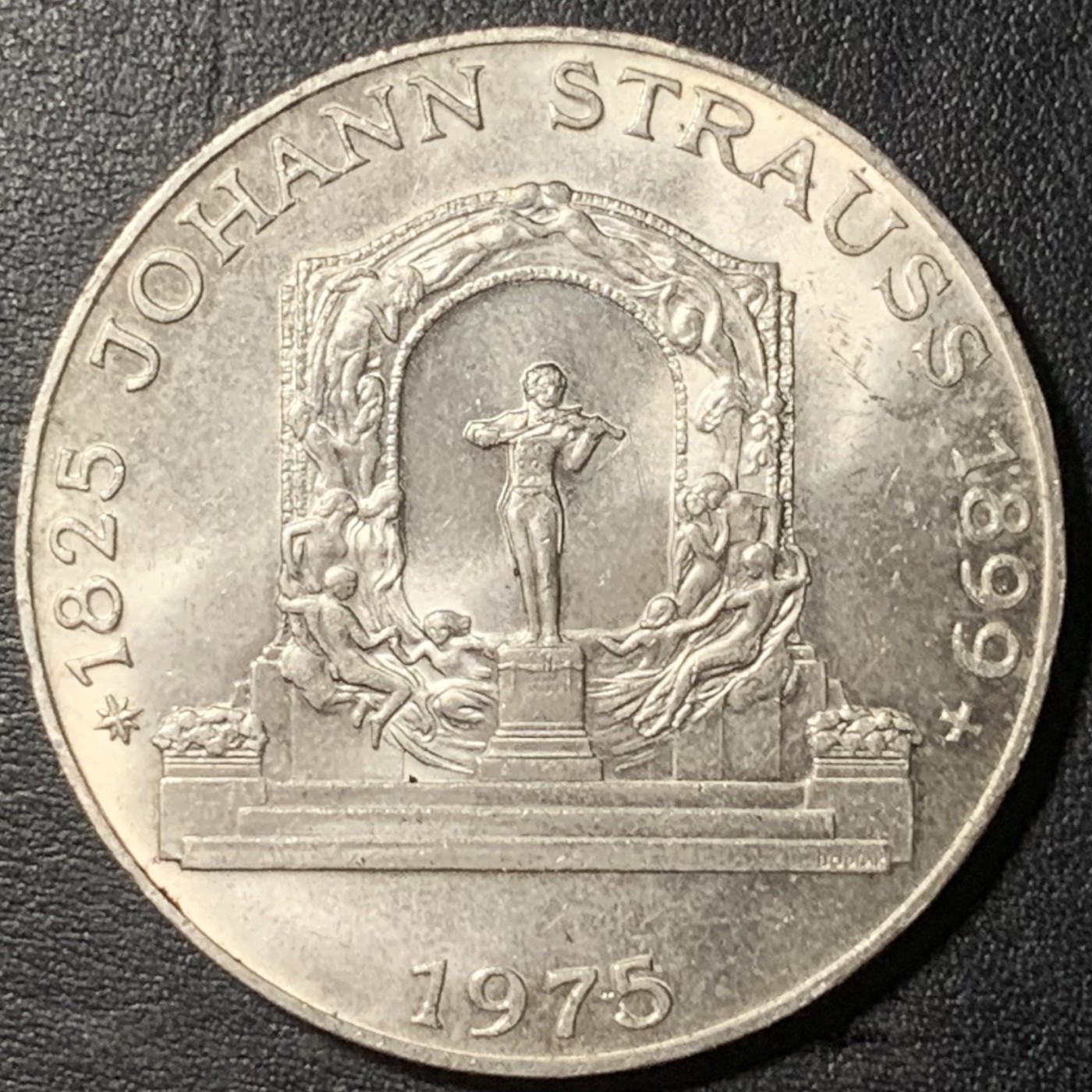紫瑗钱币——第329期拍卖 奥地利 1975年 约翰 斯特劳斯150周年 100先令 24克 0.64银 UNC