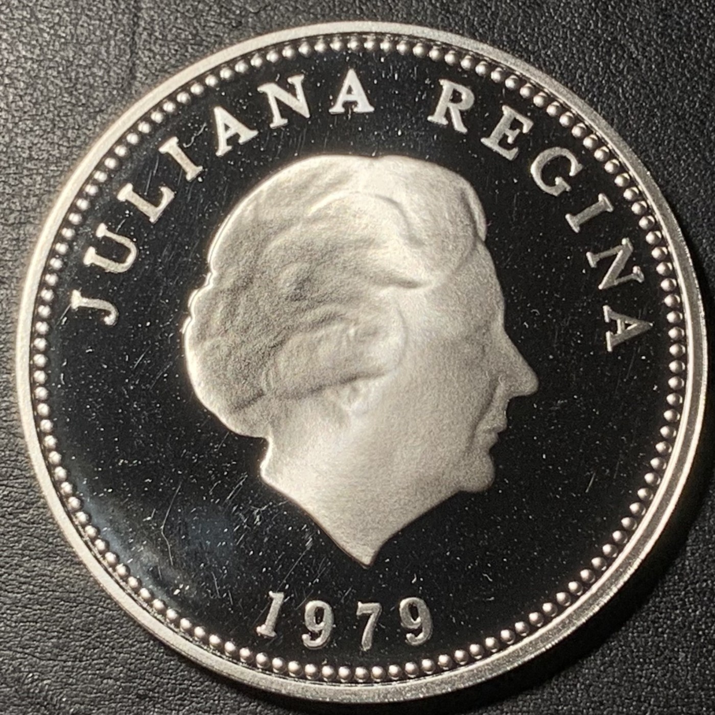 紫瑗钱币——第329期拍卖 荷属安的列斯 1979年 国际儿童年 25盾 27.21克 0.925银 精制