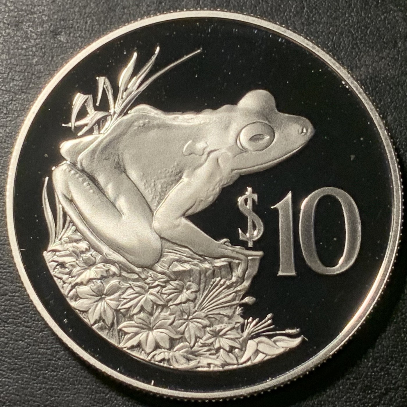 紫瑗钱币——第329期拍卖 斐济 1986年 WWF世界濒危野生动物 绿娃 10元 27克 0.925银 精制