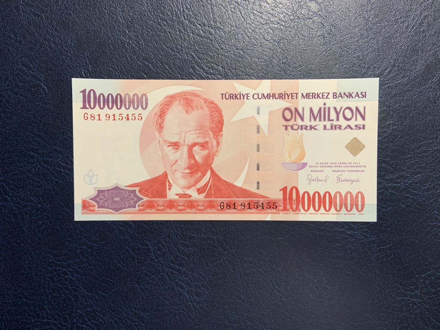收藏联盟Quantum Auction 第308期拍卖  土耳其1991年1000万里拉 品相全新UNC 稀少高面值 背面是皮瑞.雷斯地图(首次记录南冰洋存在)