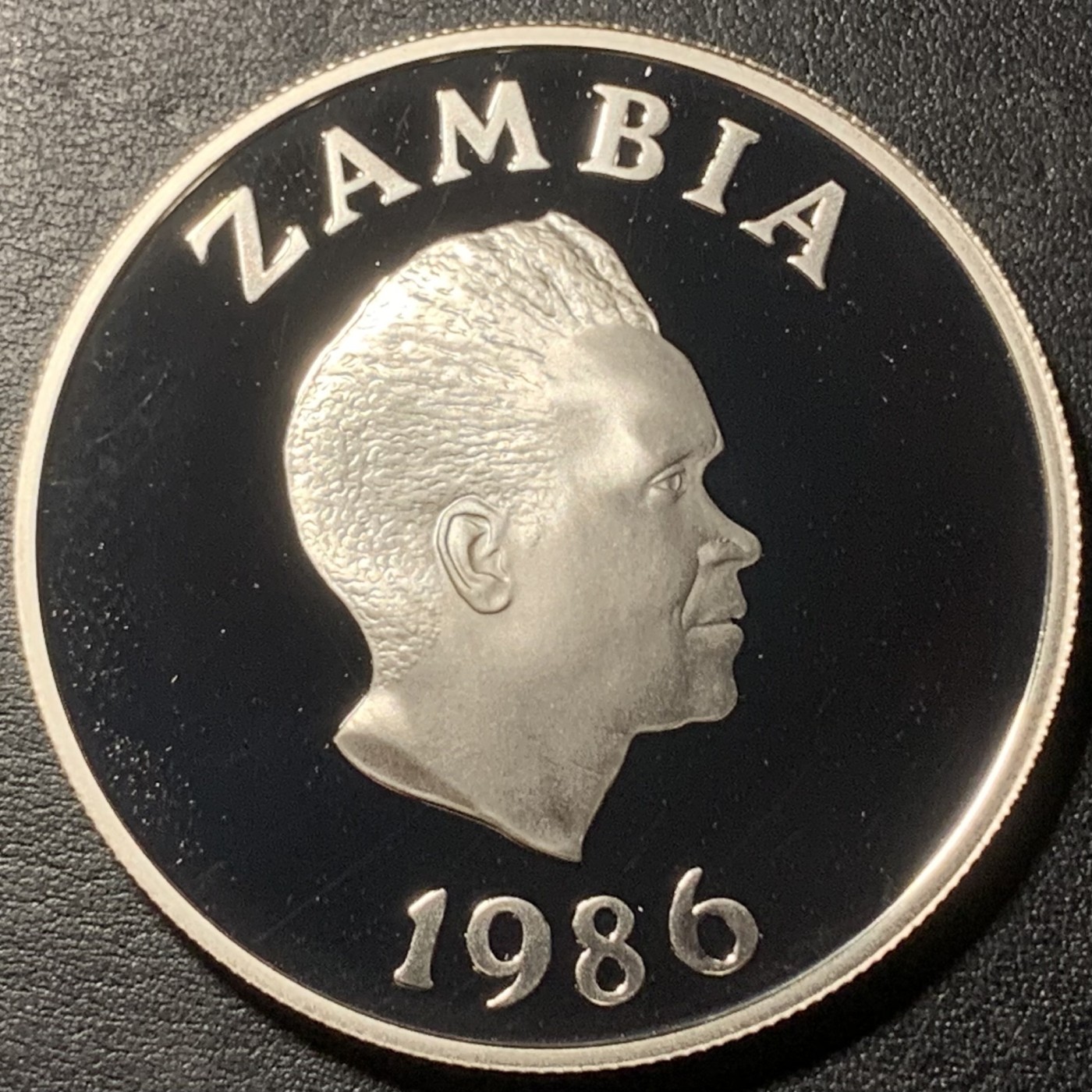 紫瑗钱币——第329期拍卖 赞比亚 1986年 WWF基金会25周年 鸟 10卡瓦查 25克 0.925银 精制