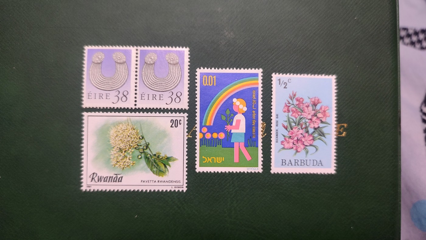 一月邮币社第十期拍卖国际邮票专场 爱尔兰等多国新票