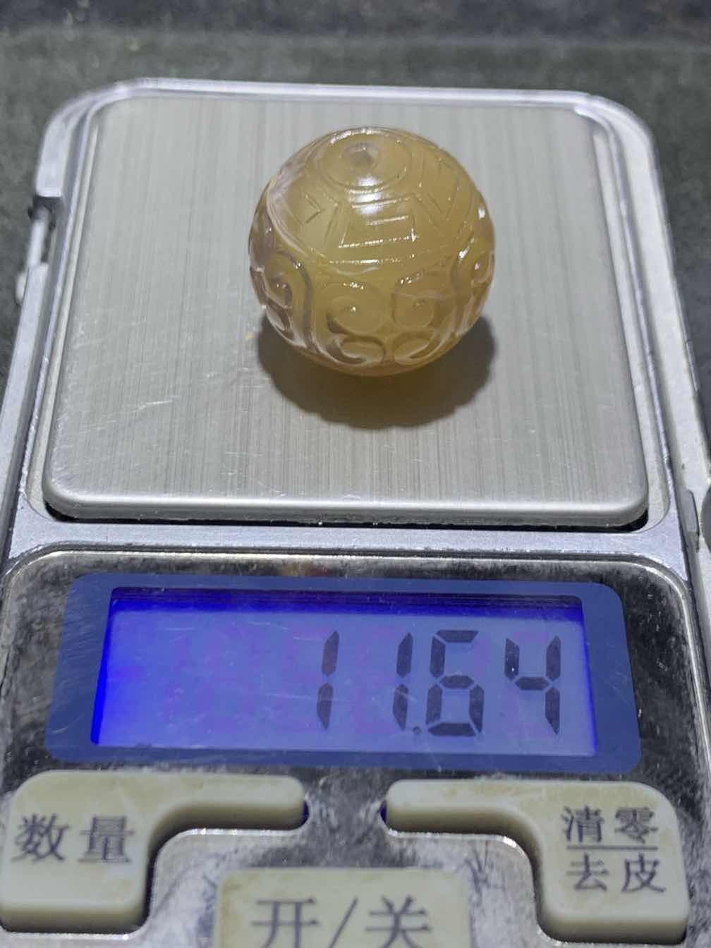 精美高润度冰皮糖心蒙料战国红玛瑙雕刻回纹2.0珠子一颗，