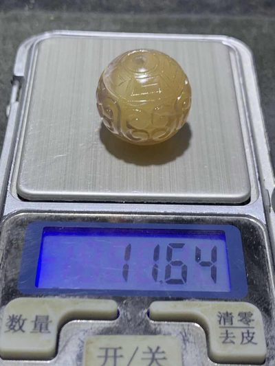 精美高润度冰皮糖心蒙料战国红玛瑙雕刻回纹2.0珠子一颗， 精美高润度冰皮糖心蒙料战国红玛瑙雕刻回纹2.0珠子一颗，