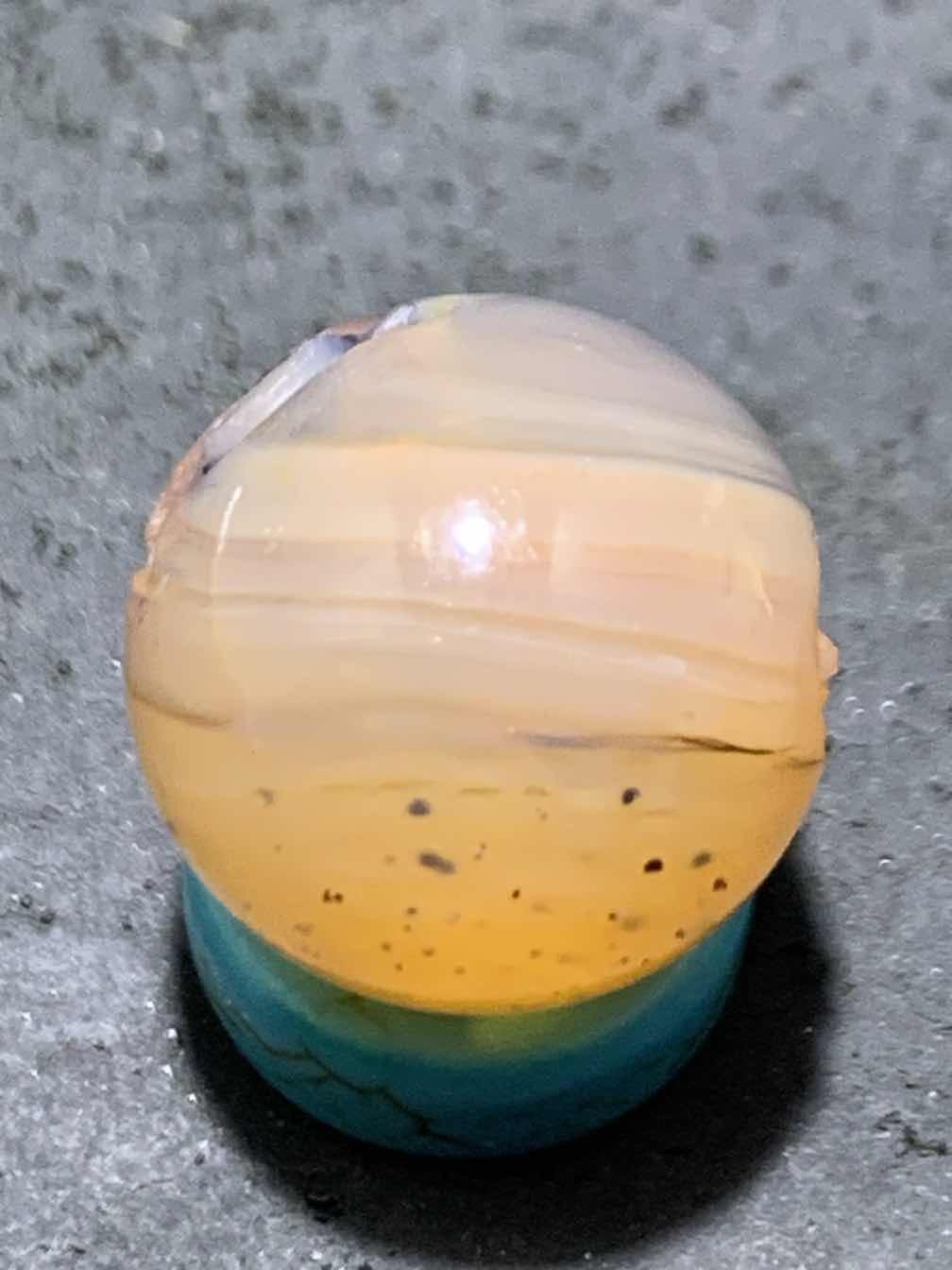 精美亚光高玉化巴西玛瑙手工俏色巧雕一叶孤舟意境圆珠一个