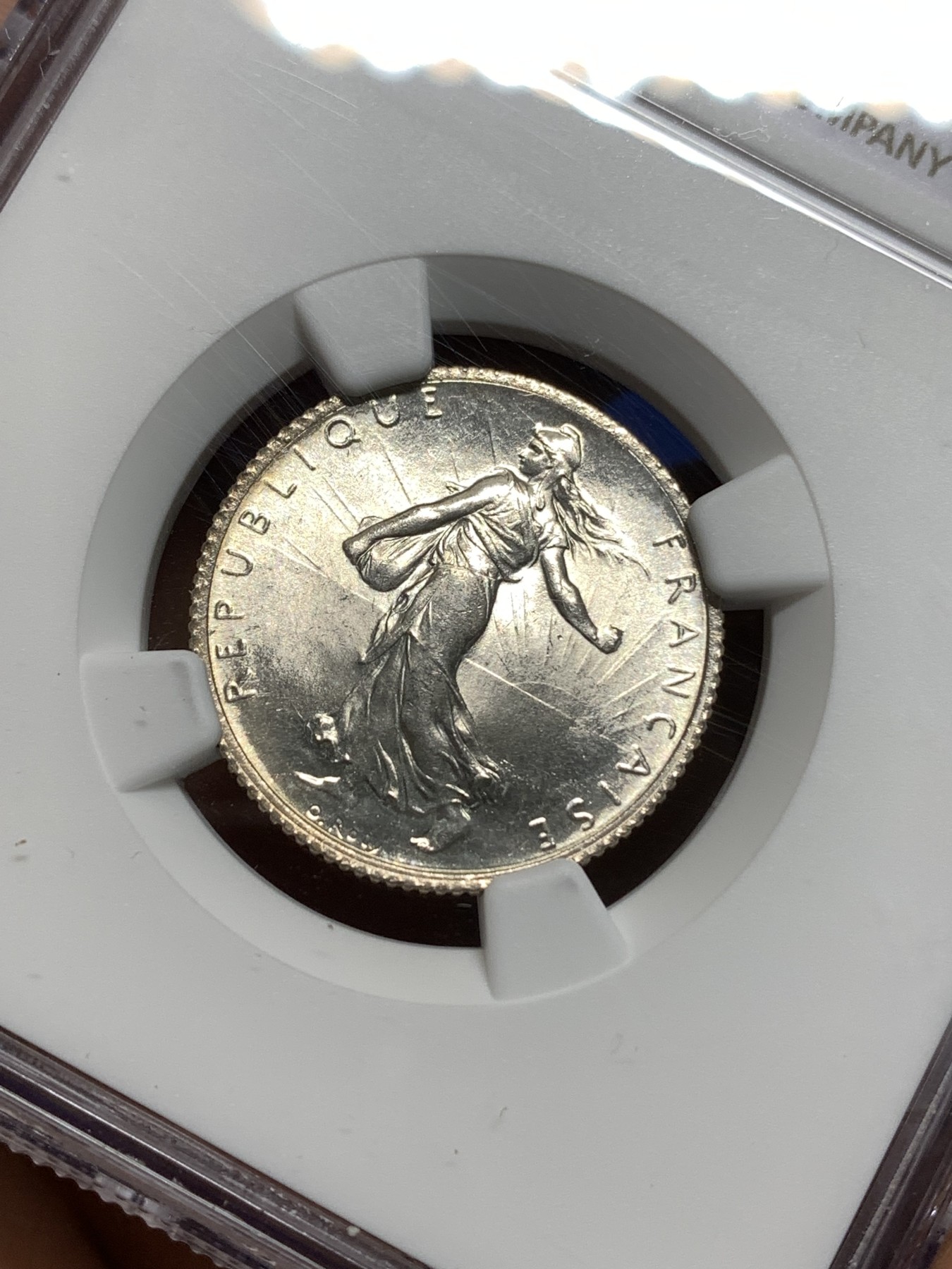 《竞宝斋》第221场-周日，周一 2场 (全场包邮) NGC-MS64 法国1920年播种女神1法郎银币