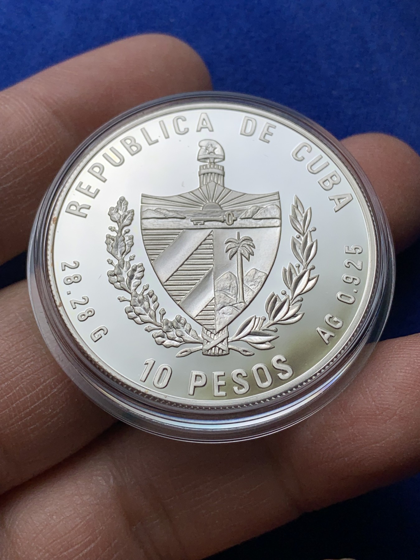 《竞宝斋》第221场-周日，周一 2场 (全场包邮) 古巴1995年纪念联合国成立50周年10比索银币 925银  28.28 克  38.61毫米