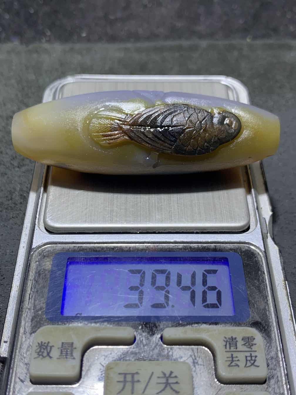 精美亚光高玉化巴西玛瑙手工俏色巧雕喜上眉梢大桶珠一个