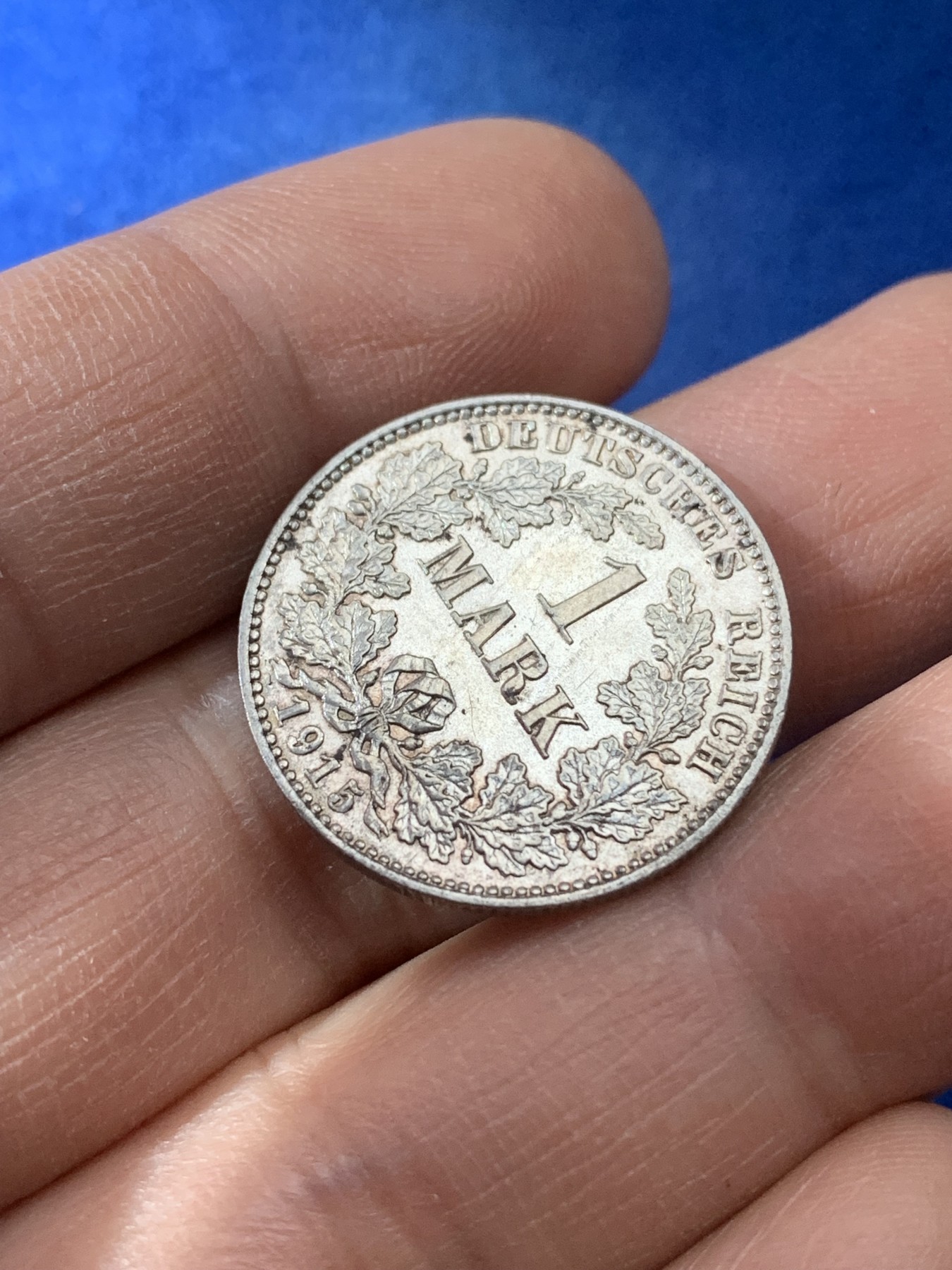 《竞宝斋》第221场-周日，周一 2场 (全场包邮) 德国1915年双翅鹰1马克银币 可送评状态