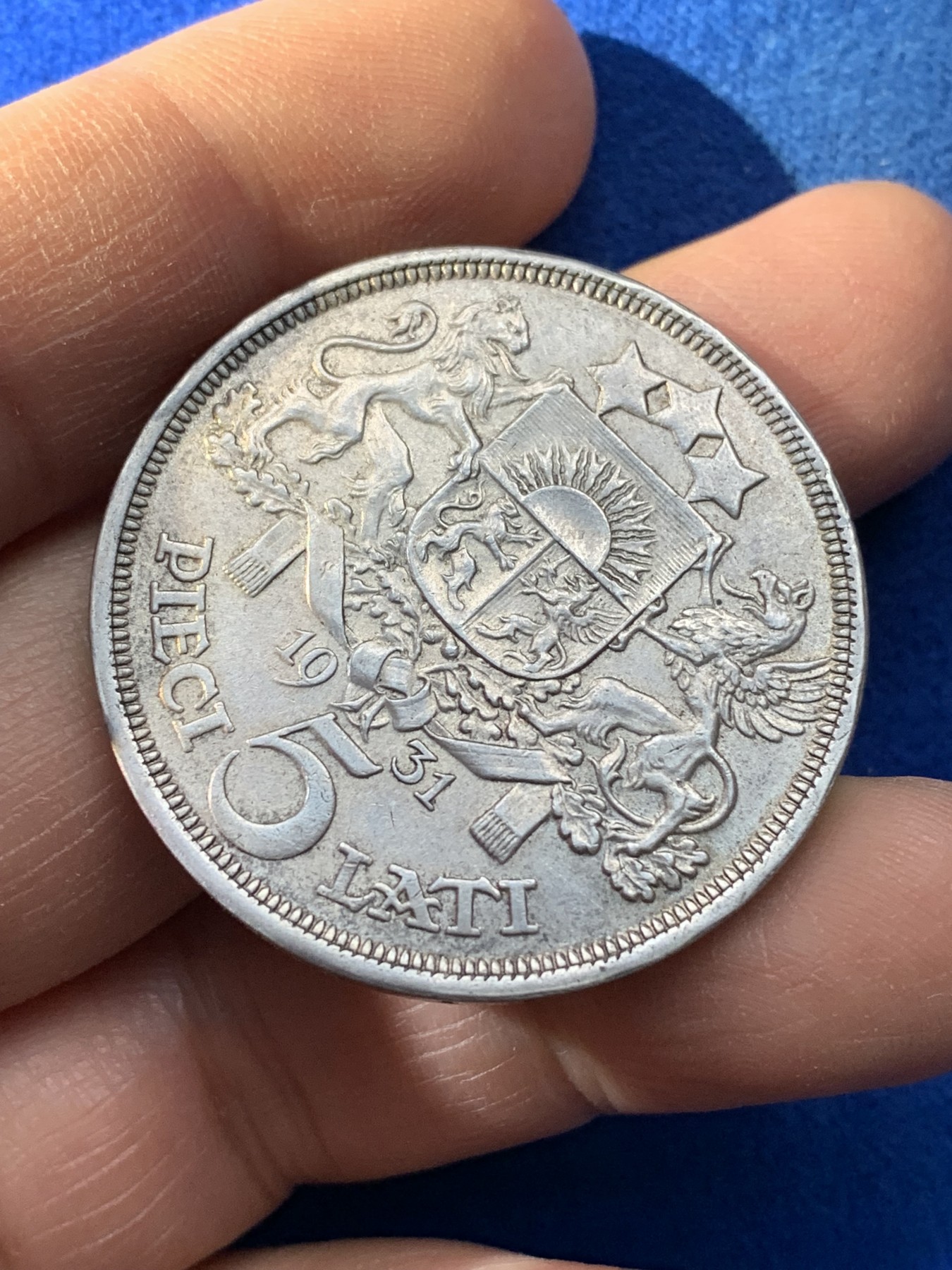 《竞宝斋》第221场-周日，周一 2场 (全场包邮) 拉脱维亚1931年5拉特谷物女神银币