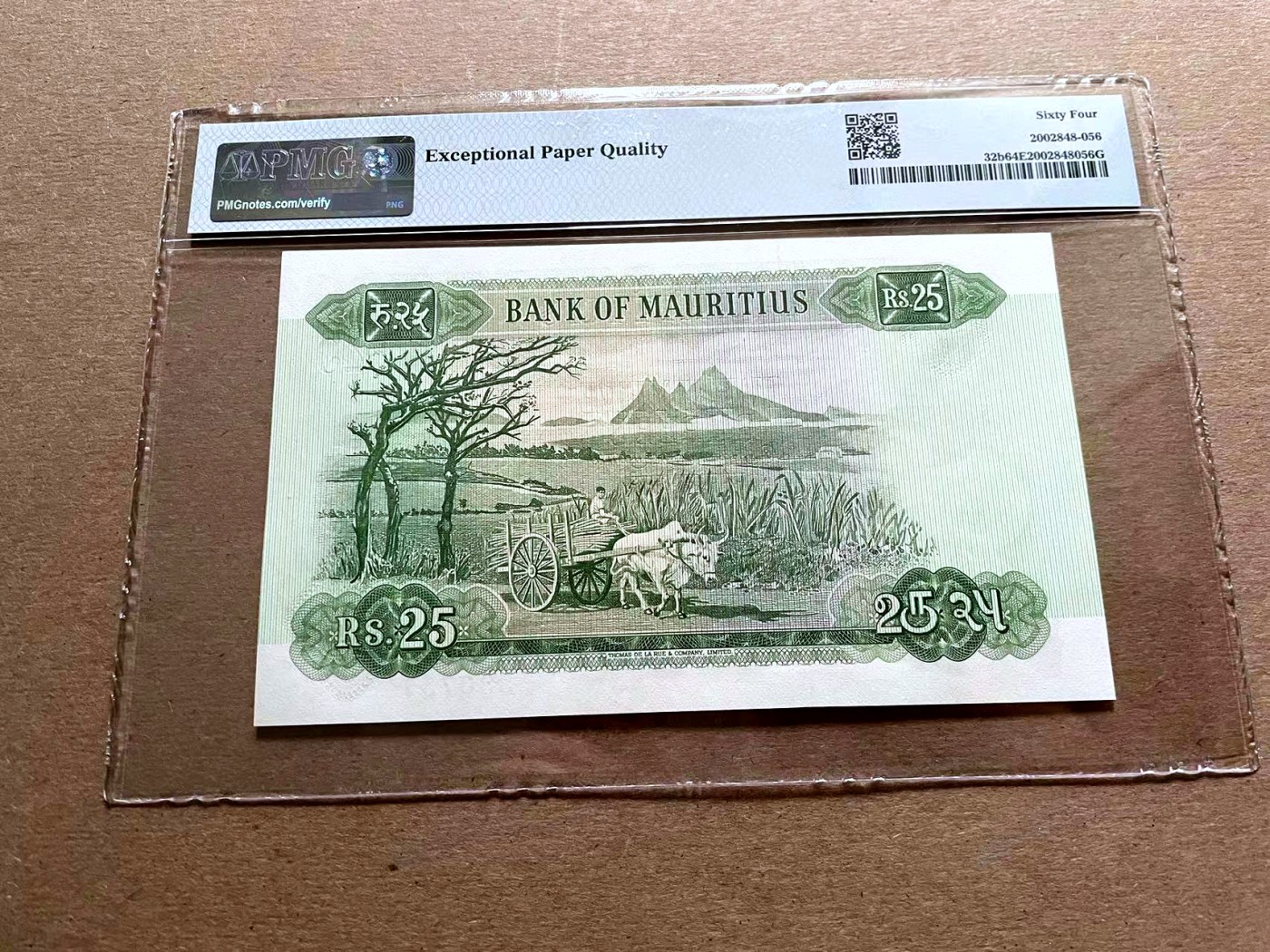【Blue Auction】✨世界纸币精拍第401期【精】 毛里求斯 1967年25卢比 戎装女王 背面牛车及风光怡人 PMG64EPQ