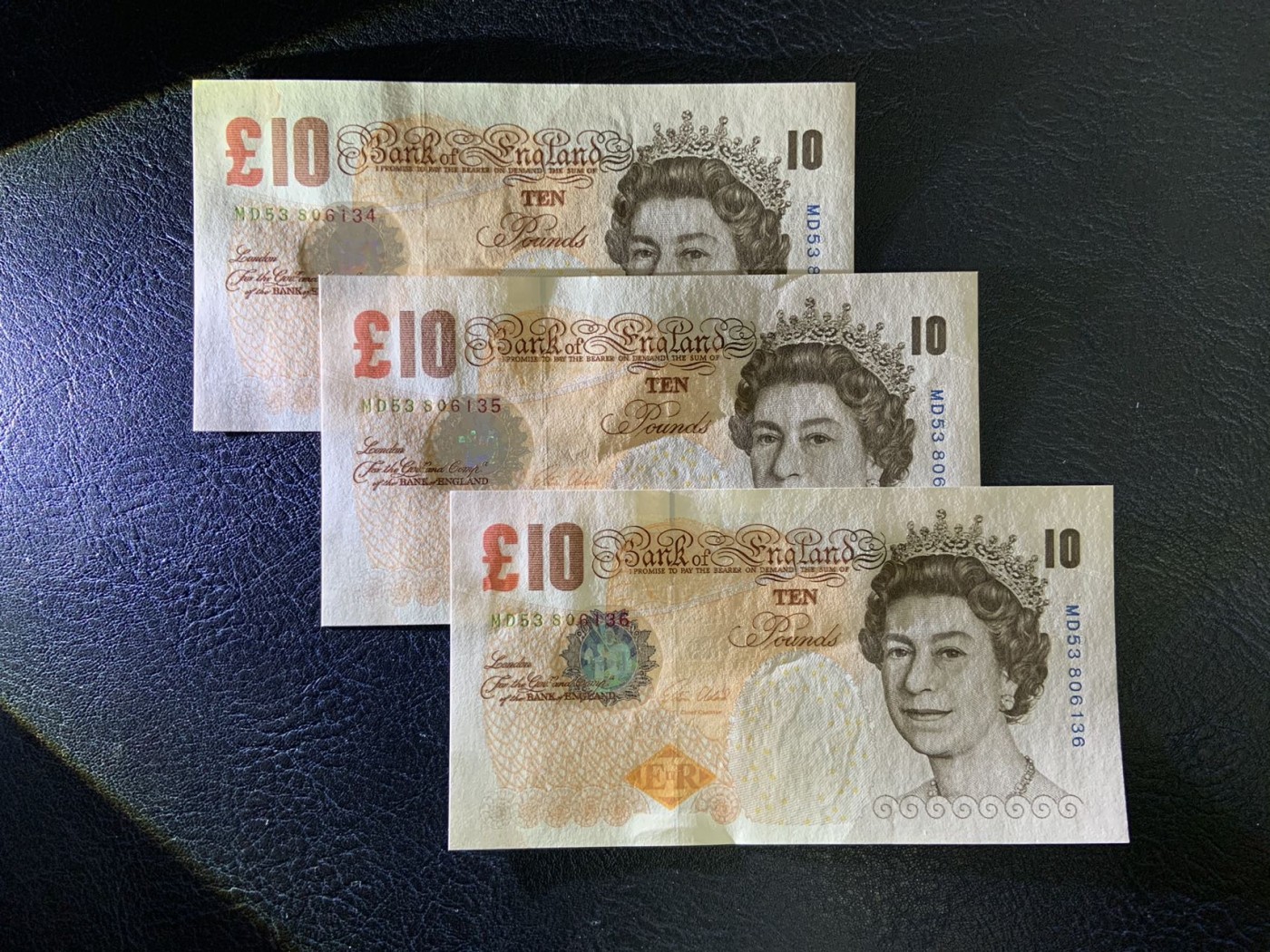 收藏联盟Quantum Auction 第308期拍卖  英国2004年版10镑3张 品相UNC  达尔文