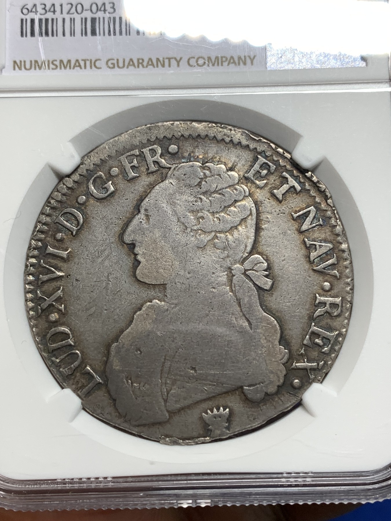 《竞宝斋》第221场-周日，周一 2场 (全场包邮) NGC VF 法国1785年I版路易十六1埃居大银币 原味流通好品