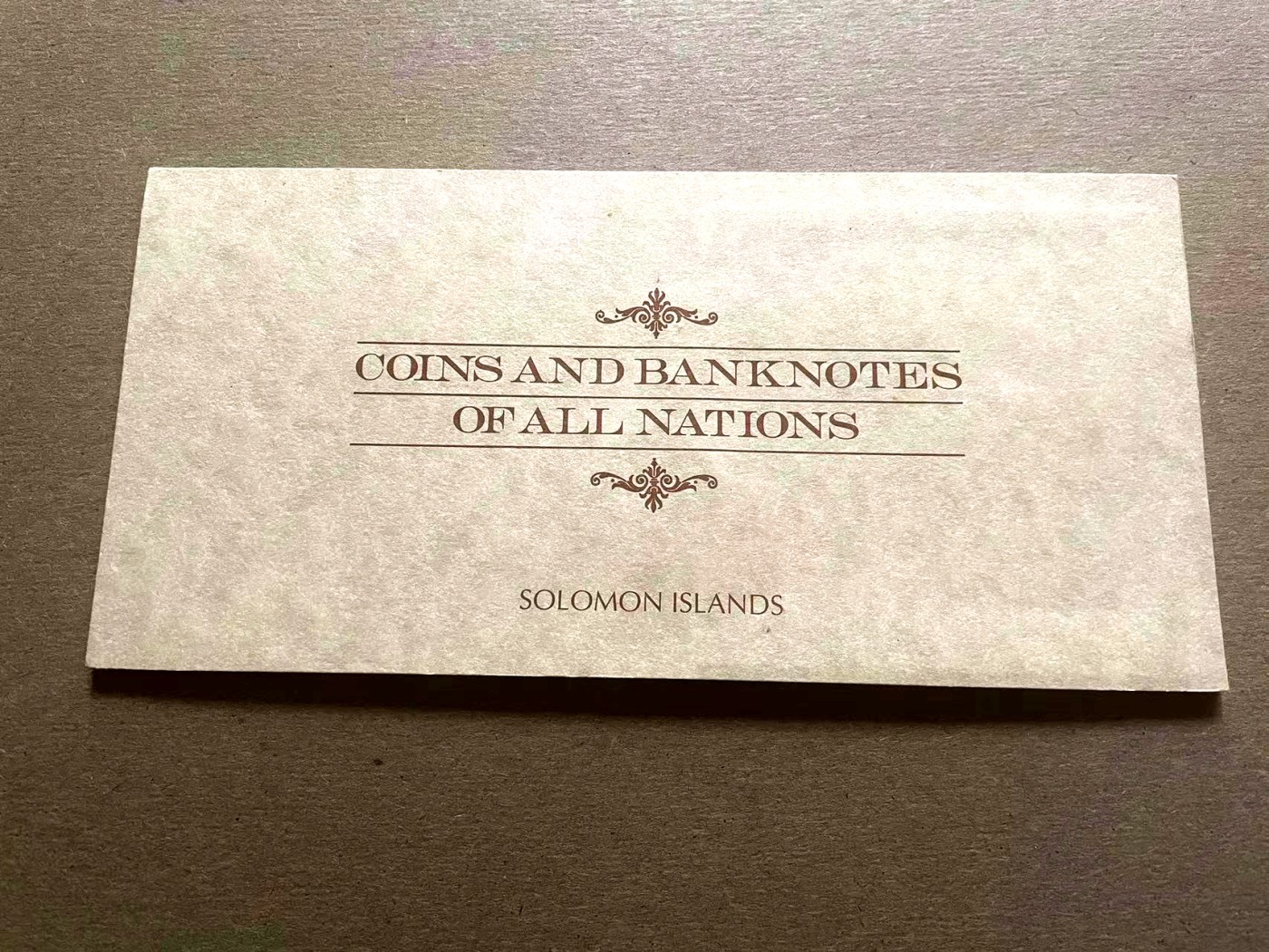 【Blue Auction】✨世界纸币精拍第401期【精】 【原装带册】泰国 2016年70铢 纪念钞 全新UNC&【原装带册 Z1冠2112千位小号】所罗门群岛 2元 女王 全新UNC