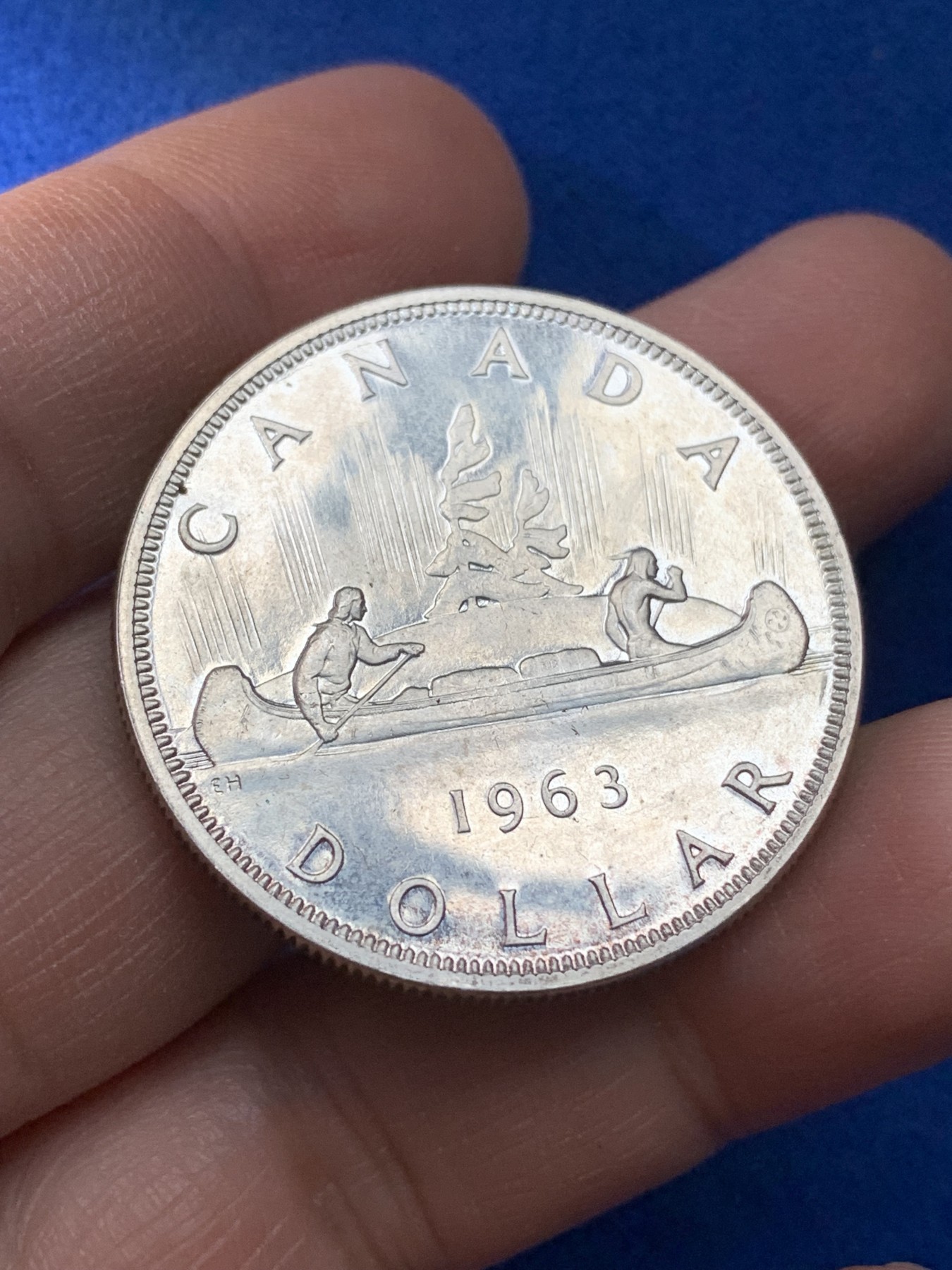 《竞宝斋》第221场-周日，周一 2场 (全场包邮) 加拿大1963年伊丽莎白二世1加元划船银币