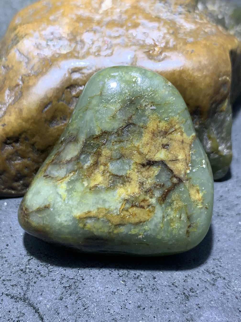 和田青玉独籽一颗，
