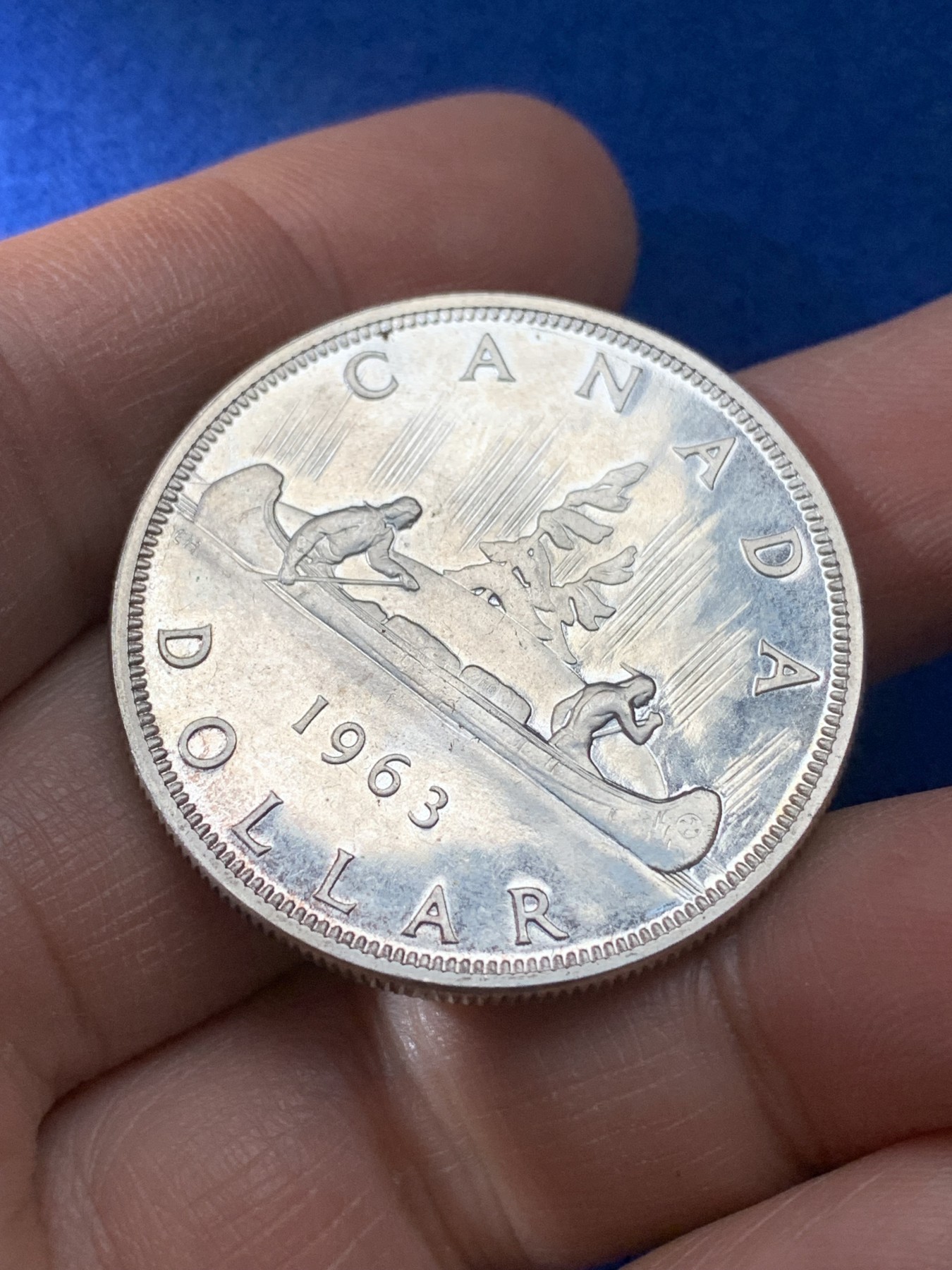 《竞宝斋》第221场-周日，周一 2场 (全场包邮) 加拿大1963年伊丽莎白二世1加元划船银币