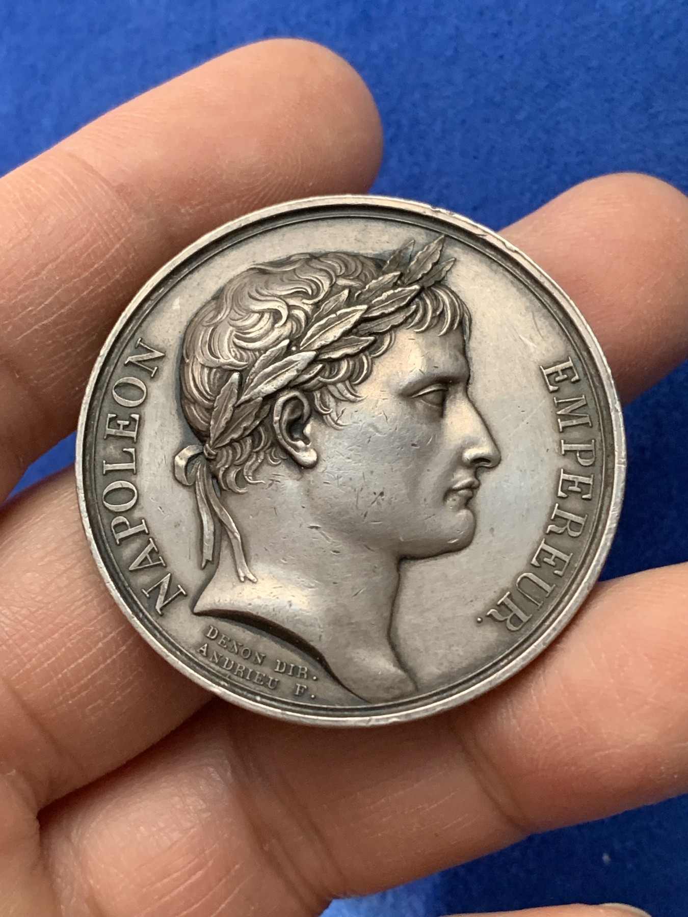 《竞宝斋》第221场-周日，周一 2场 (全场包邮) 1804法国拿破仑一世加冕银章 原铸 40.1毫米 30.4克 早期无边铭