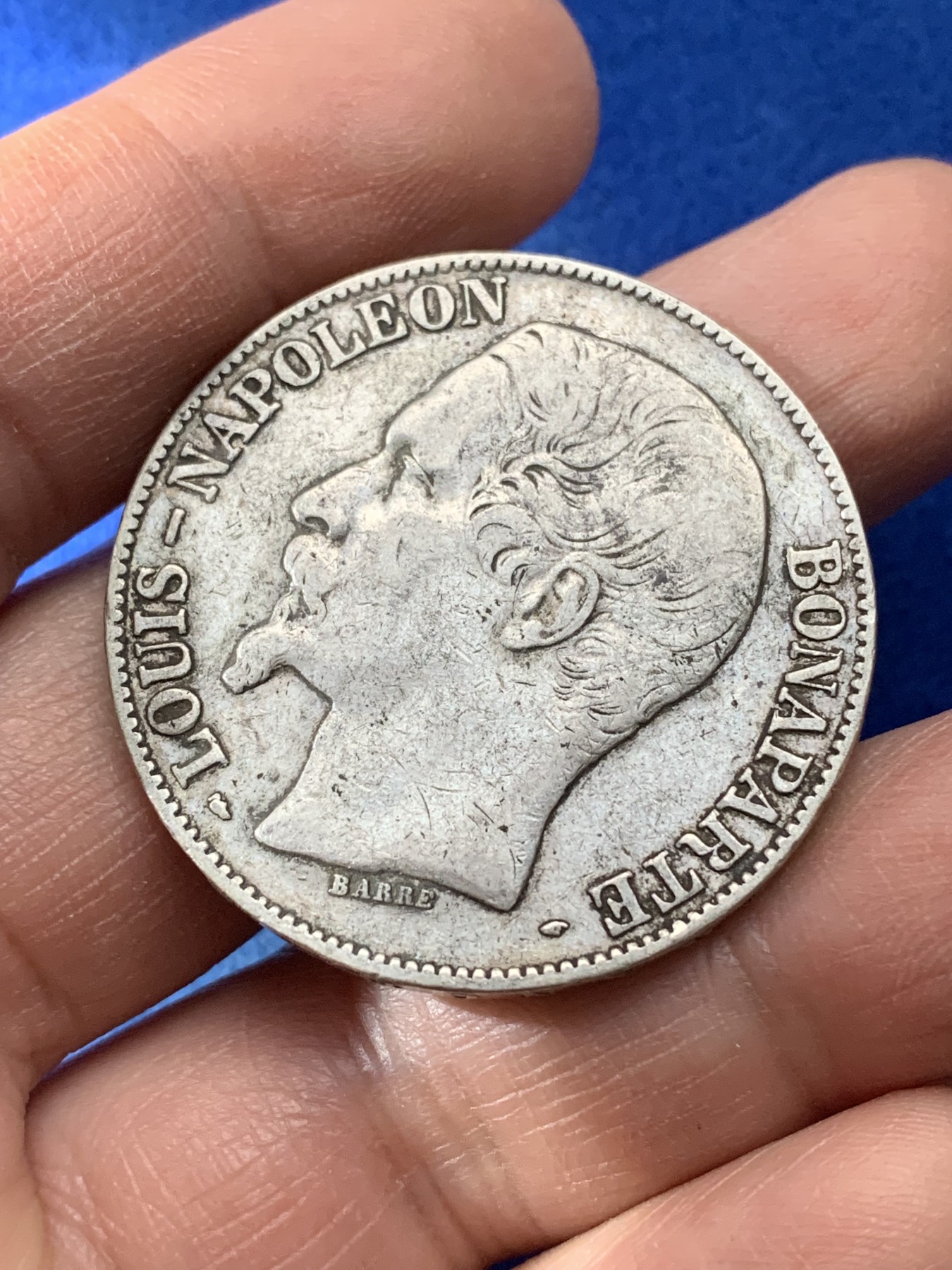 《竞宝斋》第221场-周日，周一 2场 (全场包邮) 法国 1852年拿破仑三世无冠版 5法郎 银币 原味包浆