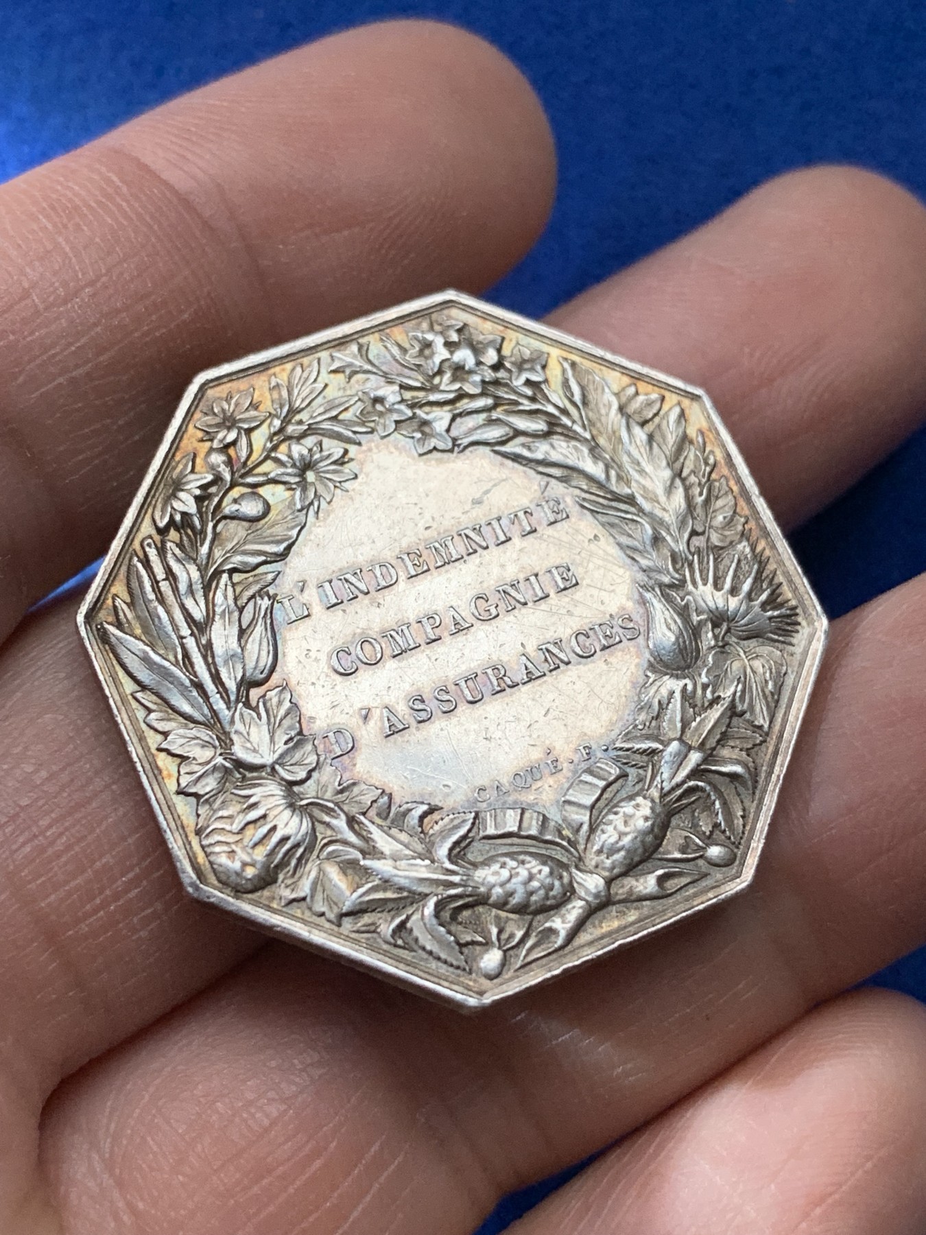 《竞宝斋》第221场-周日，周一 2场 (全场包邮) 法国1836女神八角银质代币，17.8g，34.6mm，神灯边铭，规格挺大，细节丰富