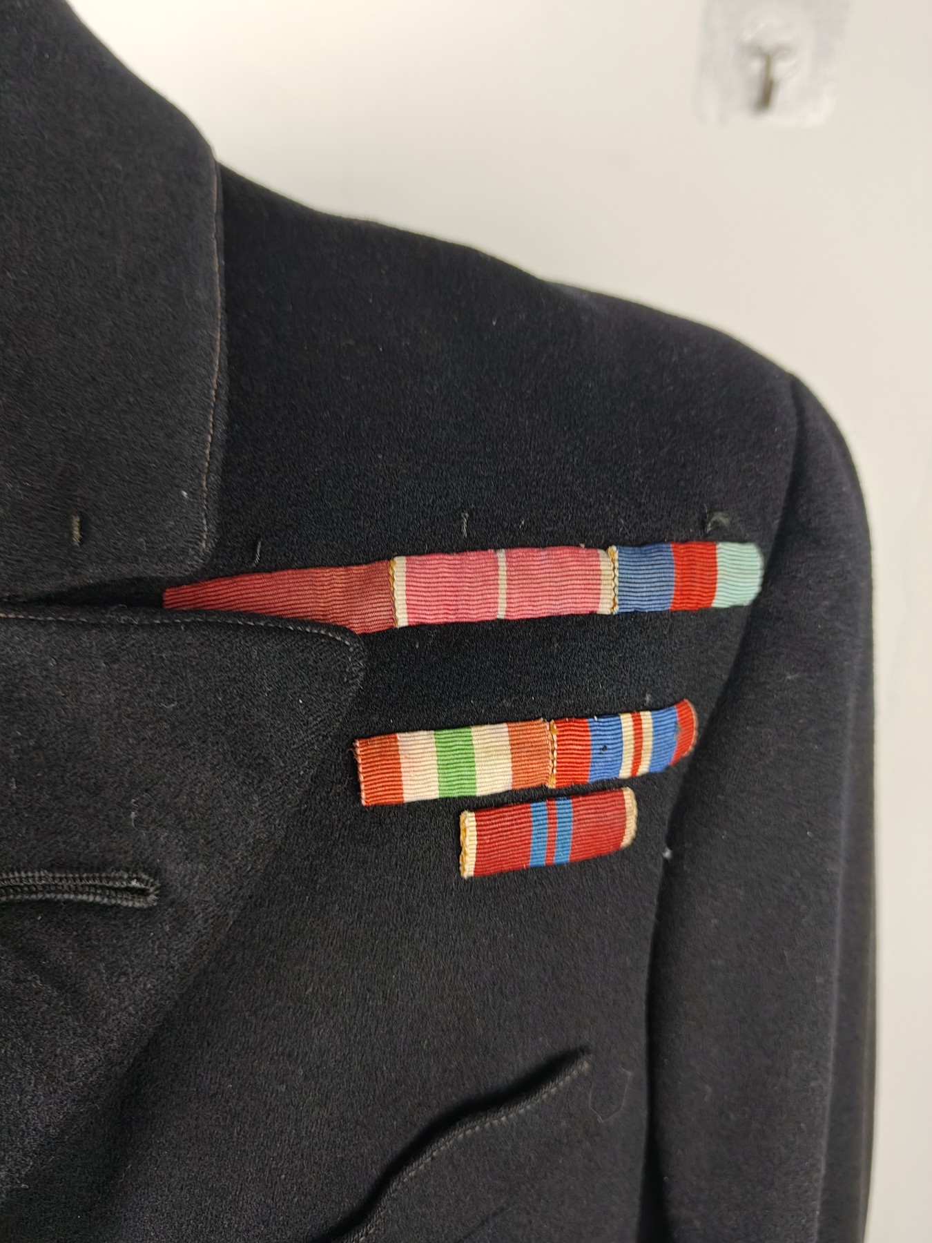 全场0元起拍 第114期 咸鱼国勋章拍卖专场 12月6日（周三）下午6：00开始 英国皇家海军将官上衣 带巴斯勋章略 ww2之星 意大利之星 胸围105 肩宽48 衣长72 袖长61 