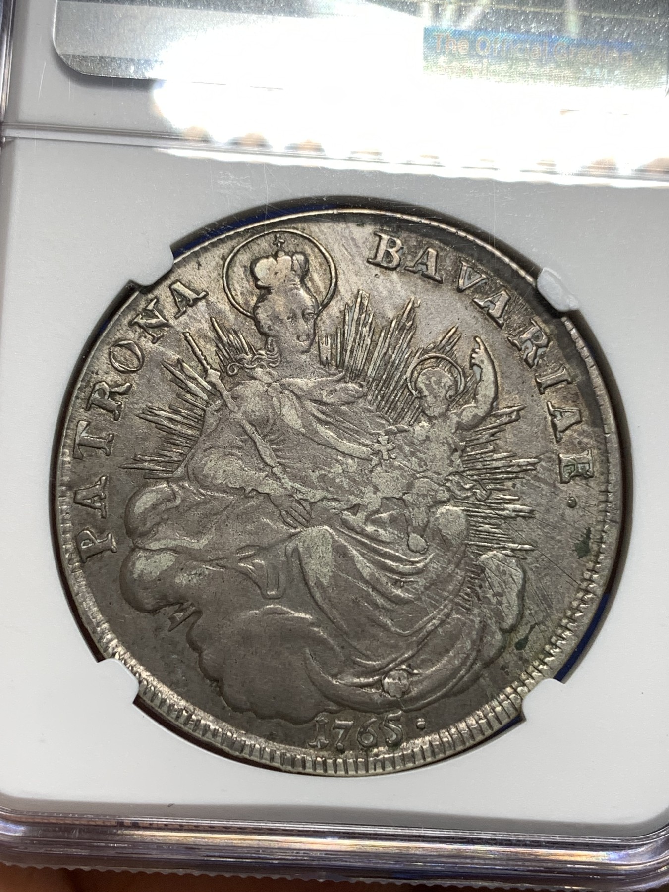 《竞宝斋》第221场-周日，周一 2场 (全场包邮) NGC VFD 德国巴伐利亚 1765年 圣母抱婴 大泰勒 银币 原味好品 。