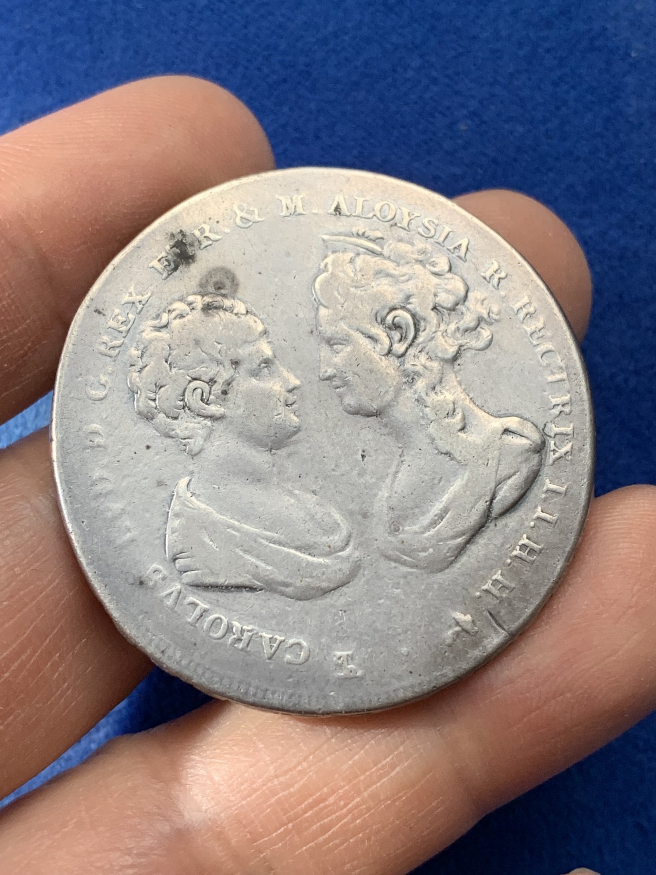 《竞宝斋》第221场-周日，周一 2场 (全场包邮) 意大利托斯卡纳 1807年 对面双人像10P大银币 此版稀少 顶部边齿有打磨痕迹 细节见图 26.68g