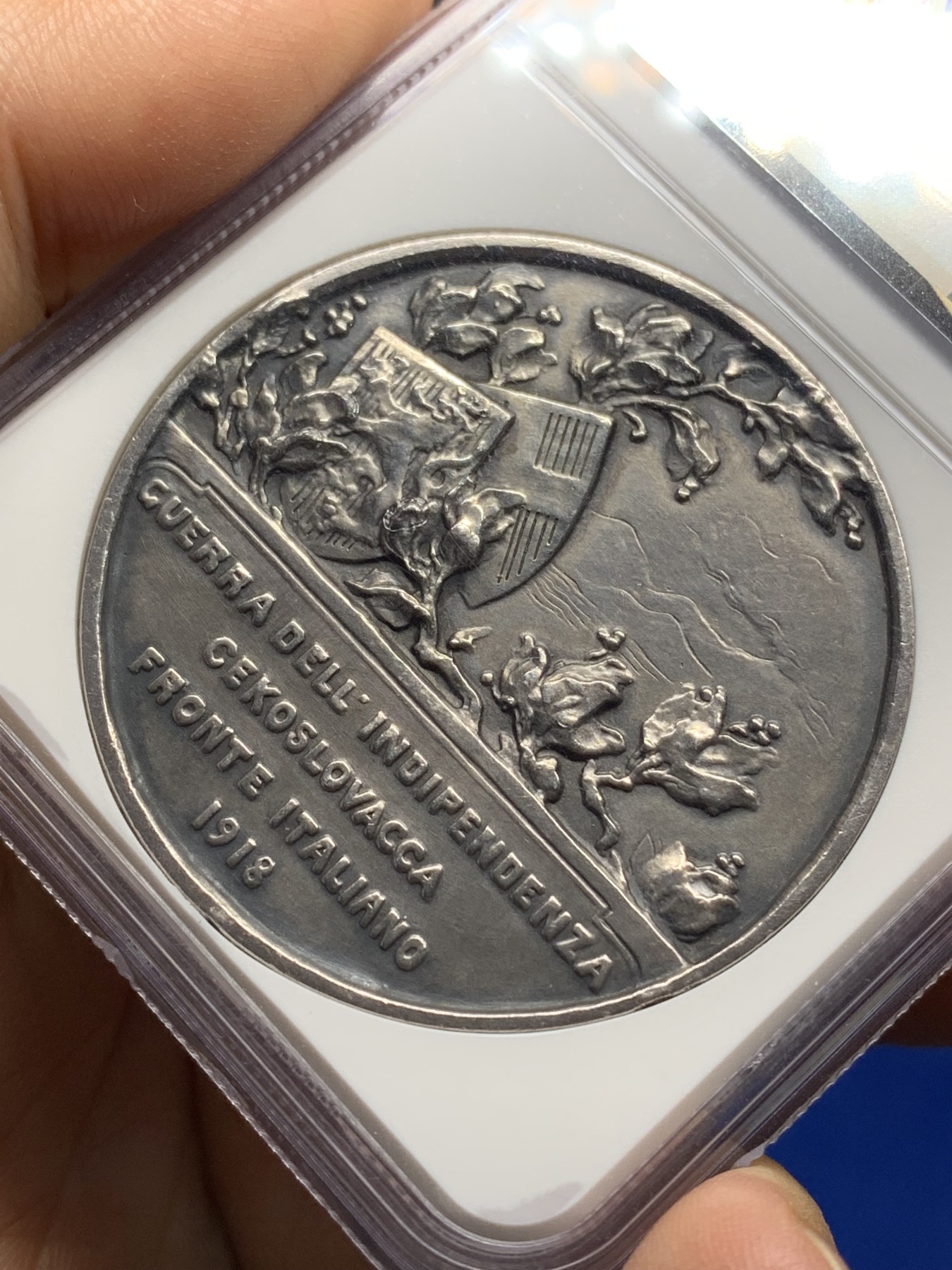 《竞宝斋》第221场-周日，周一 2场 (全场包邮) NGC-MS61 意大利 1918年 捷克斯洛伐克战争纪念银章 展翅呐喊的天使