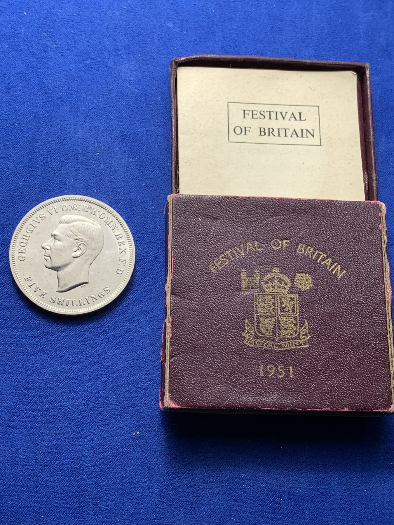 《竞宝斋》第221场-周日，周一 2场 (全场包邮) 英国 最后的 镍马剑 1951 带红盒证书 细节见图