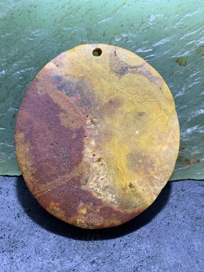 精美亚光高润度原皮战国红玛瑙手工俏色巧雕刻羽化成佛吊坠一个 精美亚光高润度原皮战国红玛瑙手工俏色巧雕刻羽化成佛吊坠一个