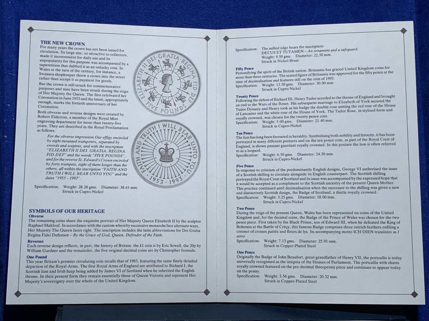 《竞宝斋》第221场-周日，周一 2场 (全场包邮) 英国硬币套装  1993年精制套装-含5英镑的女王登基40周年纪念币