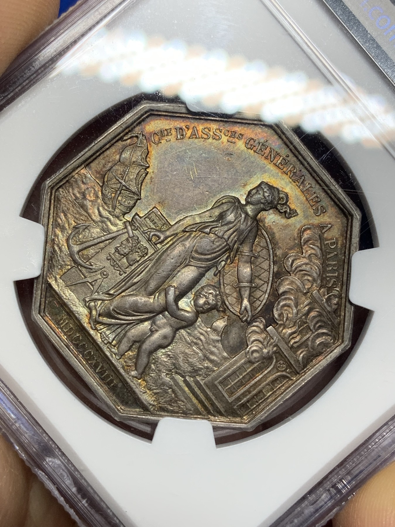 《竞宝斋》第221场-周日，周一 2场 (全场包邮) NGC MS64 法国 1818 八角银质代币，巴黎火灾保险公司，金色彩浆，极美品，块头很大