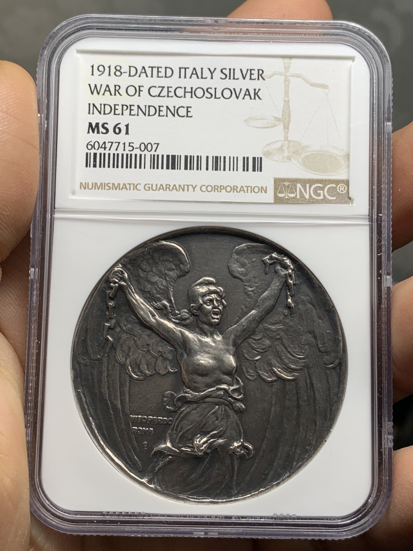 《竞宝斋》第221场-周日，周一 2场 (全场包邮) NGC-MS61 意大利 1918年 捷克斯洛伐克战争纪念银章 展翅呐喊的天使